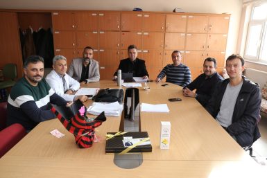 BURHANİYE BELEDİYESİNDEN ÖĞRETMENLERE JEST