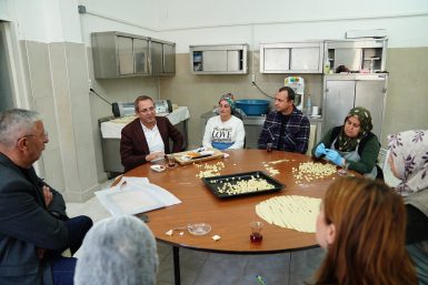 KOOPERATİF MUTFAĞINDAN  YÖRESEL ÜRÜNLER RAFLARDA