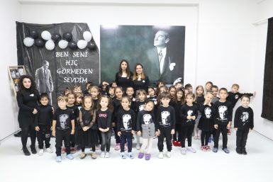 BELEDİYE KREŞİNDEKİ ÇOCUKLAR ATA’SINI ANDI