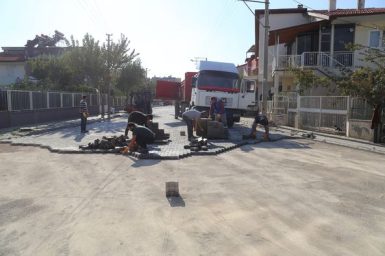 BURHANİYE’DE  1 MİLYON 100 BİN M2 YOL YAPILDI