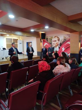 EDREMİT’TE AİLE OKULU PROJESİ