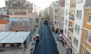 BAĞLAR SOKAĞI ASFALTLANDI