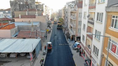 BAĞLAR SOKAĞI ASFALTLANDI