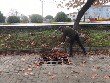 EDREMİT BELEDİYESİ’NDEN YAĞIŞLARA KARŞI ÖNLEM
