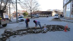 BURHANİYE’DE YOL YENİLEME ÇALIŞMALARI DEVAM EDİYOR