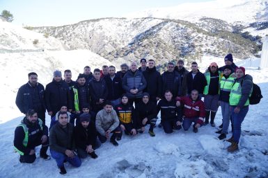 AYVALIK BELEDİYESİ EKİPLERİ DEPREM BÖLGESİNDE