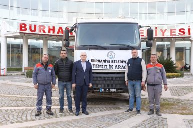 BURHANİYE BELEDİYESİ’NDEN DEPREM BÖLGESİNE ÇÖP KAMYONU GÖNDERİLDİ