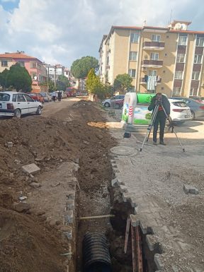 Cennetayağı Mahallesi’ne yeni yağmur suyu hatları döşeniyor