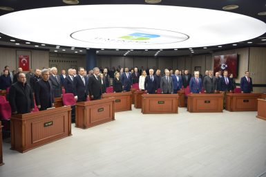 Büyükşehir meclis üyelerinin huzur hakları depremzedelere