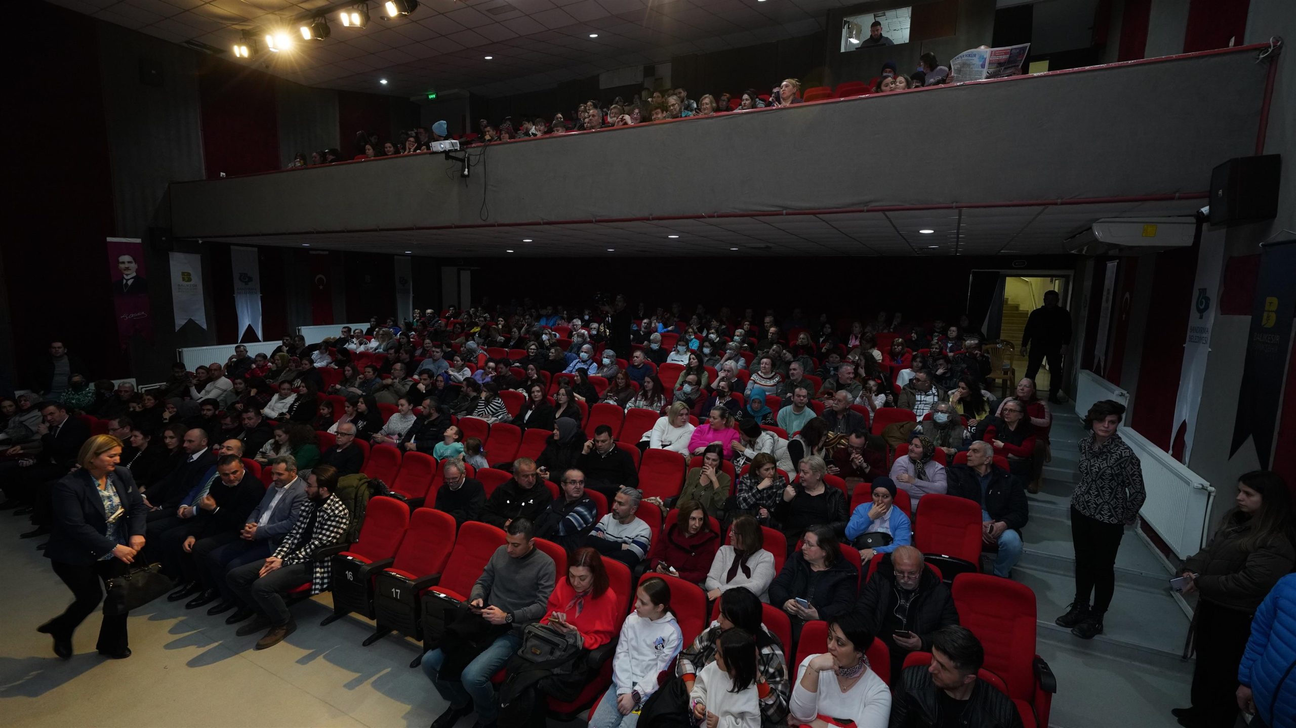 buyuksehirden_baris_mancoya_saygi_konseri_1