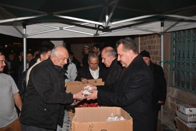 Miraç Kandilinde depremde hayatını kaybedenlere dua edildi