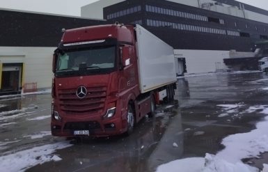 Yardım TIR’ları deprem bölgesine ulaşıyor