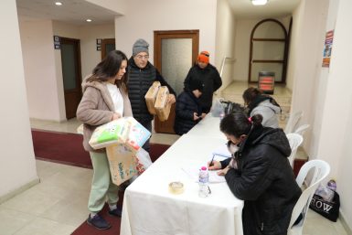 BURHANİYE’DE YARDIM SEFERBERLİĞİ BAŞLADI