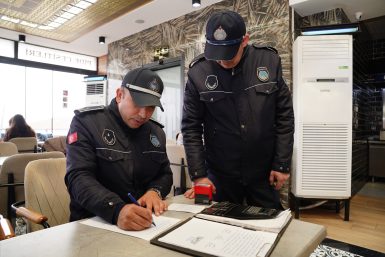 AYVALIK BELEDİYESİ ZABITA EKİPLERİNDEN HİJYEN VE GRAMAJ DENETİMİ