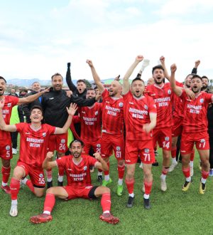 BURHANİYE BELEDİYESPOR 3.LİG YOLUNDA DOLU DİZGİN DEVAM EDİYOR