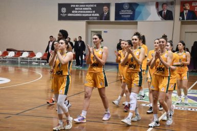 Gürespor 8’de 8 yaptı