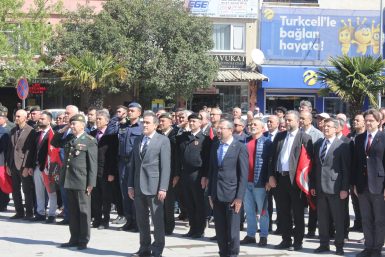 ATATÜRK’ÜN BURHANİYE’YE GELİŞİNİN  89. YIL DÖNÜMÜ TÖRENLE KUTLANDI