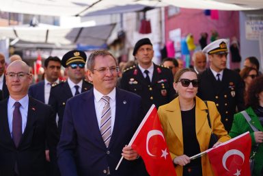 ATATÜRK’ÜN AYVALIK’A GELİŞİNİN 89’UNCU YIL DÖNÜMÜ KUTLANDI
