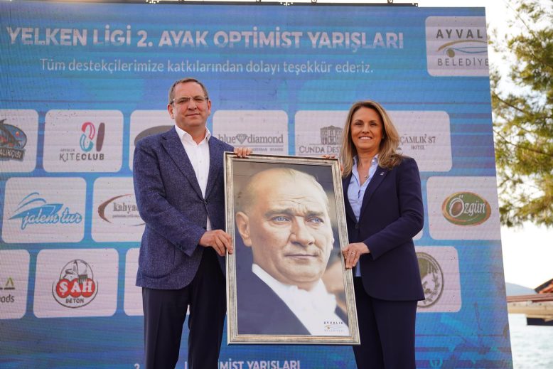 AYVALIK TYF YELKEN LİGİ 2. AYAK OPTİMİST YARIŞLARI’NA EV SAHİPLİĞİ YAPIYOR (11)