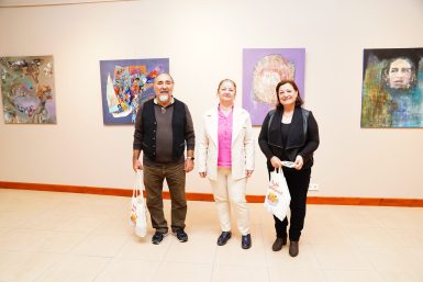 HİKAYESİ OLMAYAN RESİMLER, ORHAN PEKER’DE…