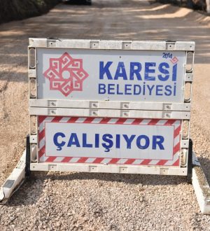 KARESİ BELEDİYESİ’NDEN 4 YILDA 468 BİN METREKARE PARKE TAŞI