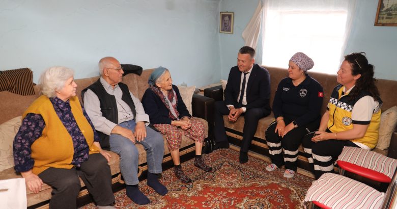  Burhaniye Belediyesi Taziye Ziyaretleri İle Vatandaşın Yanında