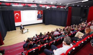 AYVALIK 3’ÜNCÜ, FİKİR VE KÜLTÜR GÜNLERİ GÖRKEMLİ GEÇTİ…