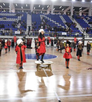 Bandırma Gençlik ve Spor Festivali’nde birbirinden yetenekli gençler gösterilerini sergiledi