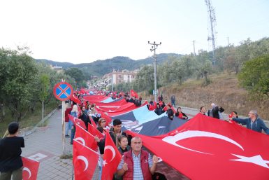 Edremit Belediye Başkanı Arslan, 19 Mayıs’ı kutladı