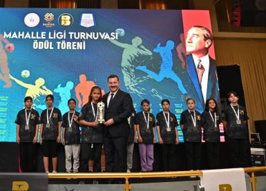 Yücel Yılmaz amatör spor kulüplerine desteği 60 milyona çıkardı