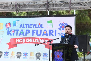 3. ALTIEYLÜL KİTAP FUARI DOLU DOLU GEÇTİ