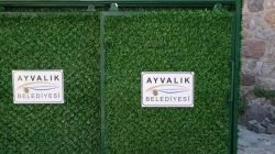 AYVALIK’IN ÇÖP KONTEYNERLERİ YEŞİLLENİYOR