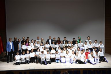 HEM ÖĞRENİYORLAR HEM EĞLENİYORLAR