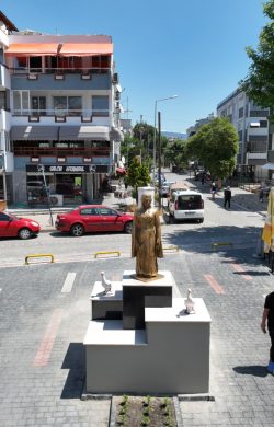 Sarıkız Meydanı yenilendi