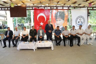 BURHANİYE’DE BAYRAMLAŞMA TÖRENİ YAPILDI