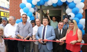 “Kafe Senin”, Hizmete Girdi