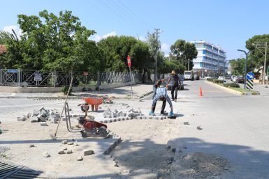 BURHANİYE’DE SEZON ÖNCESİ YOL ÇALIŞMALARI SON SÜRAT DEVAM EDİYOR