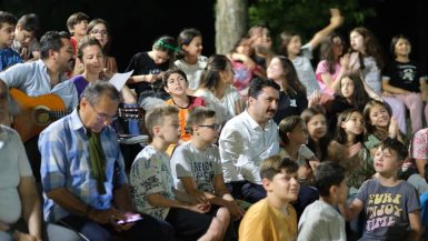 ALTIEYLÜL BELEDİYESİ KONAKPINAR GENÇLİK MERKEZİ KAPILARINI AÇTI
