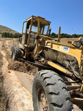 KARESİ BELEDİYESİ TARLA YOLLARINI AÇIYOR