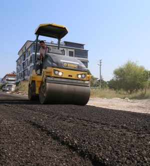 ALTINKUM’DA ASFALT ÇALIŞMALARINA HIZ VERİLDİ