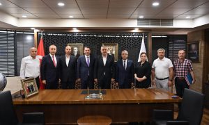 Büyükşehir de işçi enflasyona ezdirilmedi