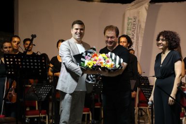 Tayfun Canlı: Kültür ve sanatın yanındayız!