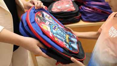 BURHANİYE BELEDİYESİ’NDEN KIRTASİYE VE EĞİTİM SETİ DESTEĞİ