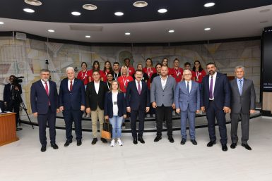 KÖRFEZİN İNCİLERİ BÜYÜKŞEHİR MECLİSİ’NDE