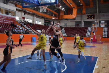 Gürespor, kazanmaya devam ediyor