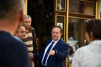 VEYSEL ÇİFTÇİ PARKI’NA ÇOCUK OYUN ALANI