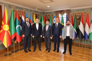 Yeşilay ın yeni başkanı Mürşit Canbulat