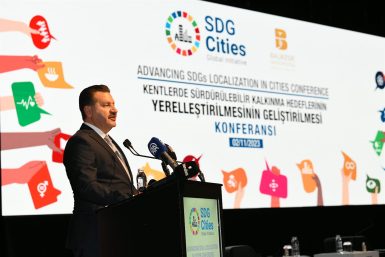 Yücel Yılmaz’a, BM Habitat temsilcilerinden övgü dolu sözler