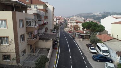 Hastane ile Baruthane Caddesi ne sıcak asfalt