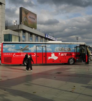 Büyükşehir yeni toplu taşıma araçlarını görücüye çıkardı